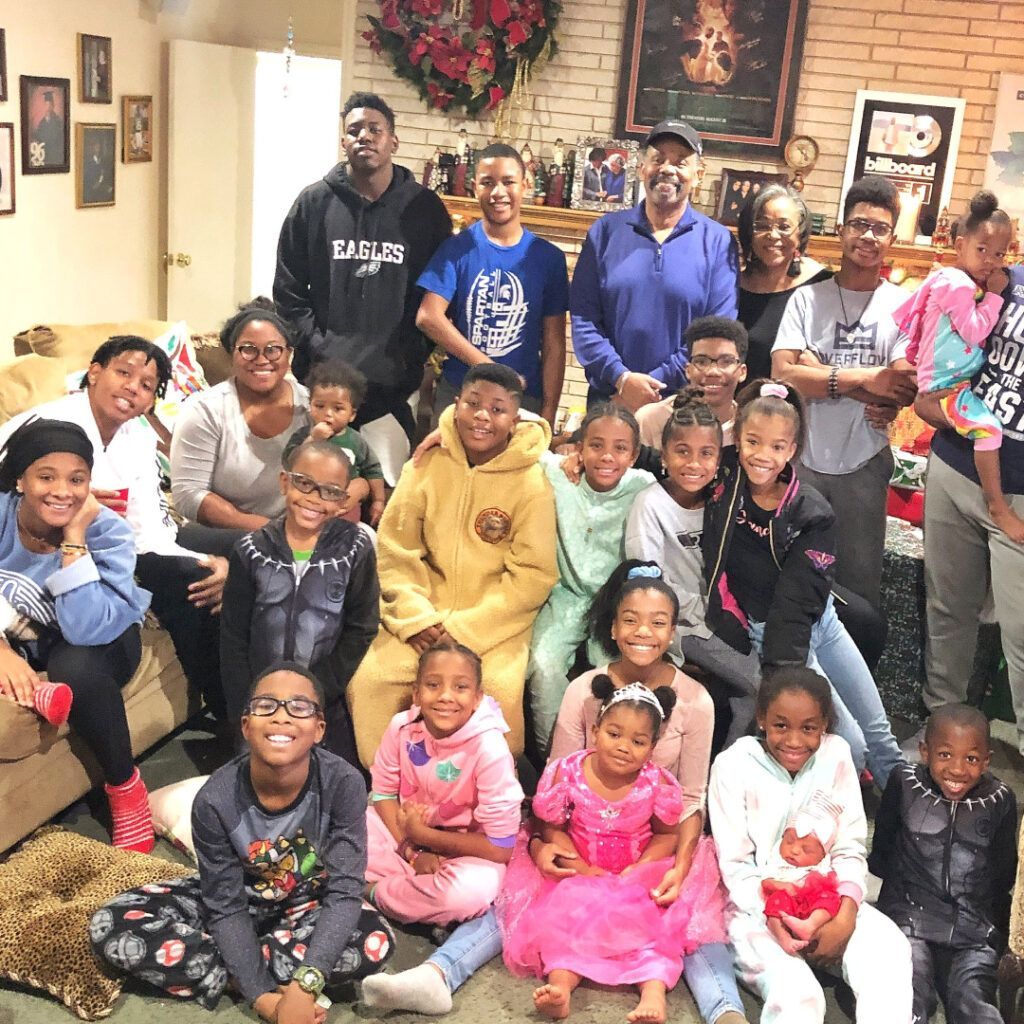 The Evans family: Tony and Lois with children and grandchildren